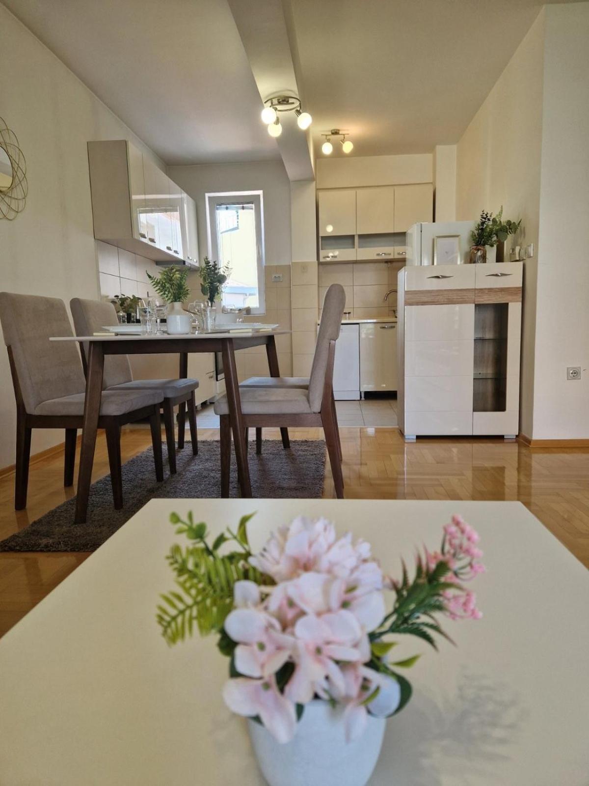 Kamche Lux Apartment Скопье Экстерьер фото